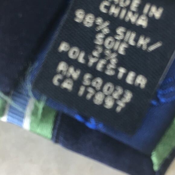 BANANA REPUBLIC SILK TIE (long-slim) - Picture 5 of 10